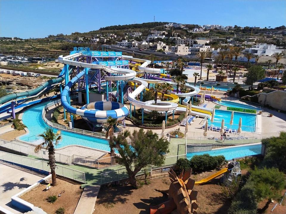 דירות Saint Julian's Splendid Seaside Retreat On Spinola Bay מראה חיצוני תמונה