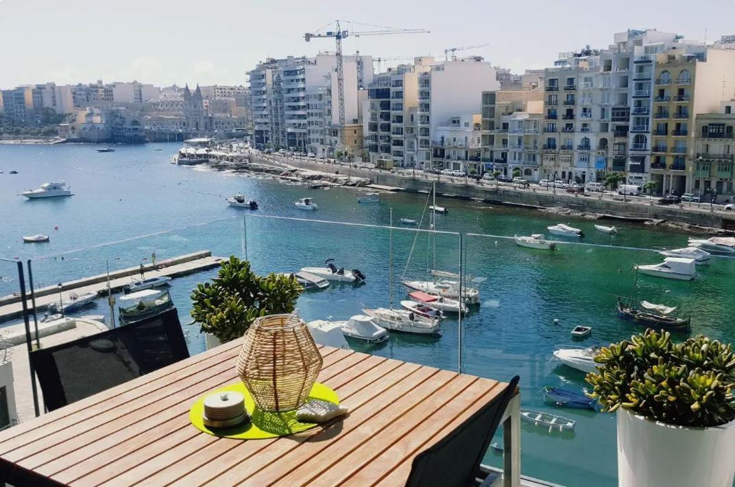 דירות Saint Julian's Splendid Seaside Retreat On Spinola Bay מראה חיצוני תמונה