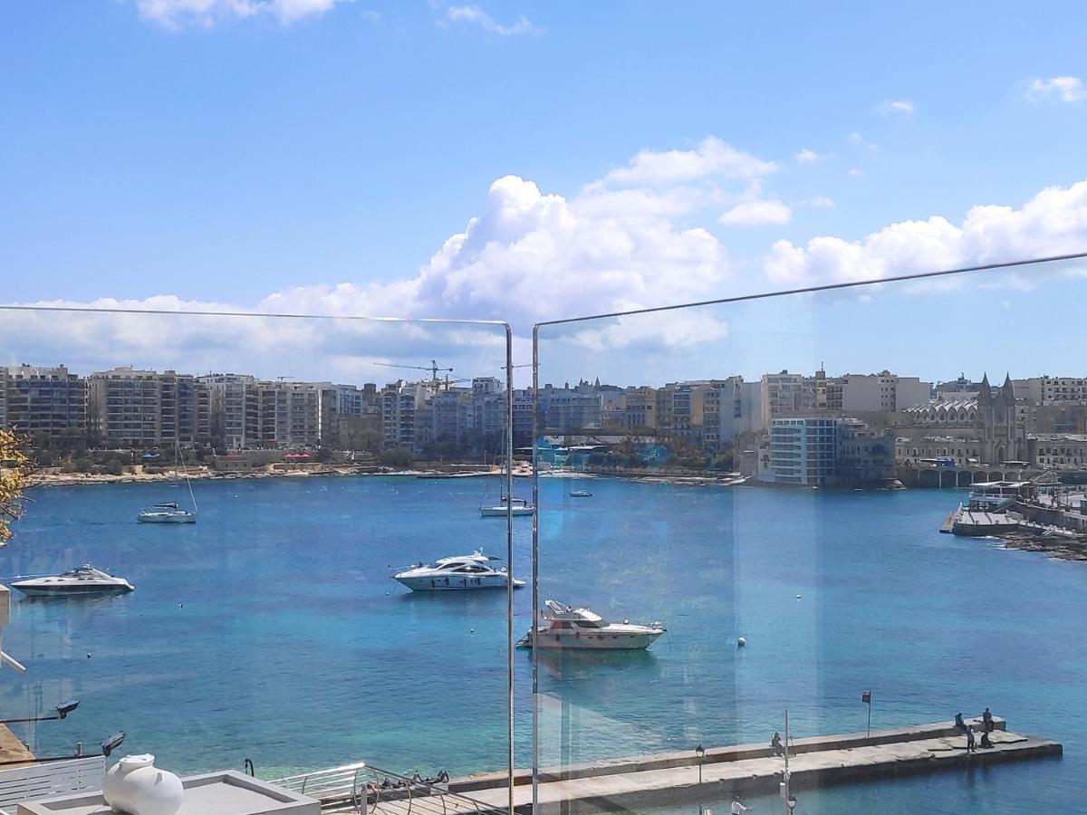 דירות Saint Julian's Splendid Seaside Retreat On Spinola Bay מראה חיצוני תמונה