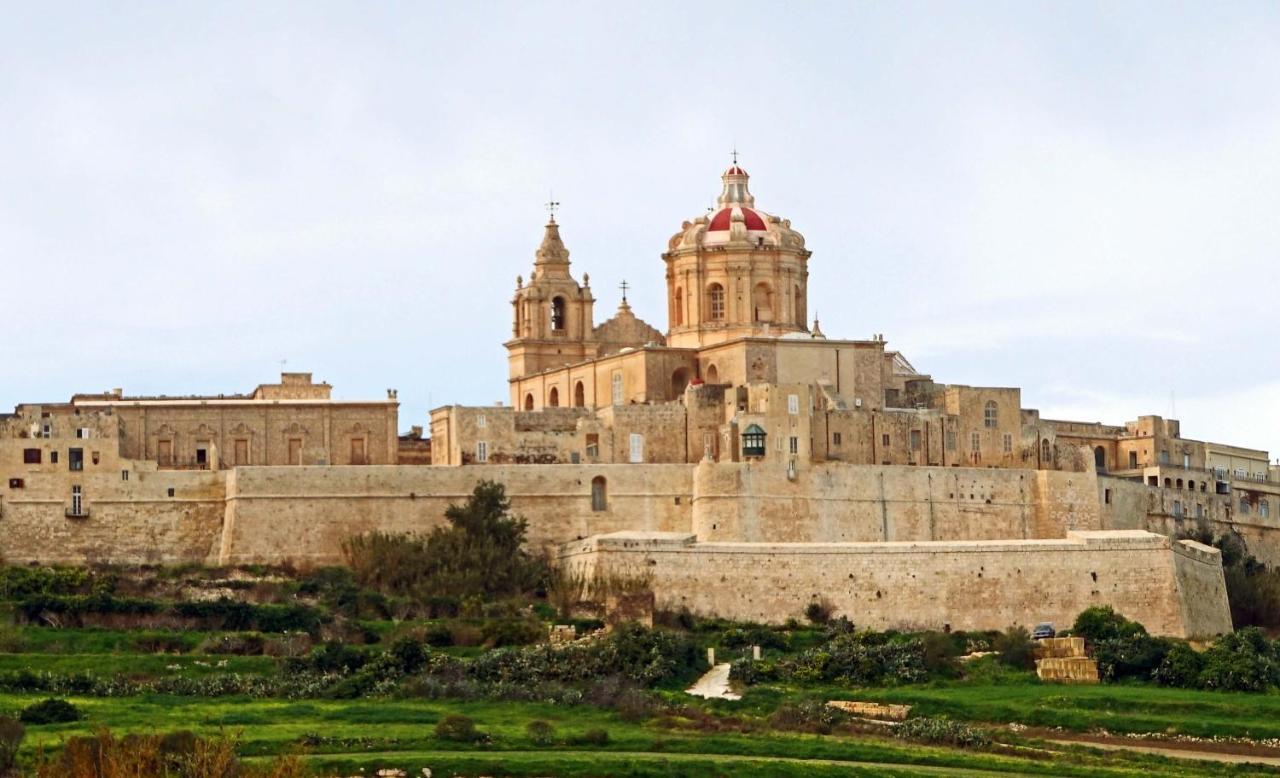 דירות Saint Julian's Splendid Seaside Retreat On Spinola Bay מראה חיצוני תמונה