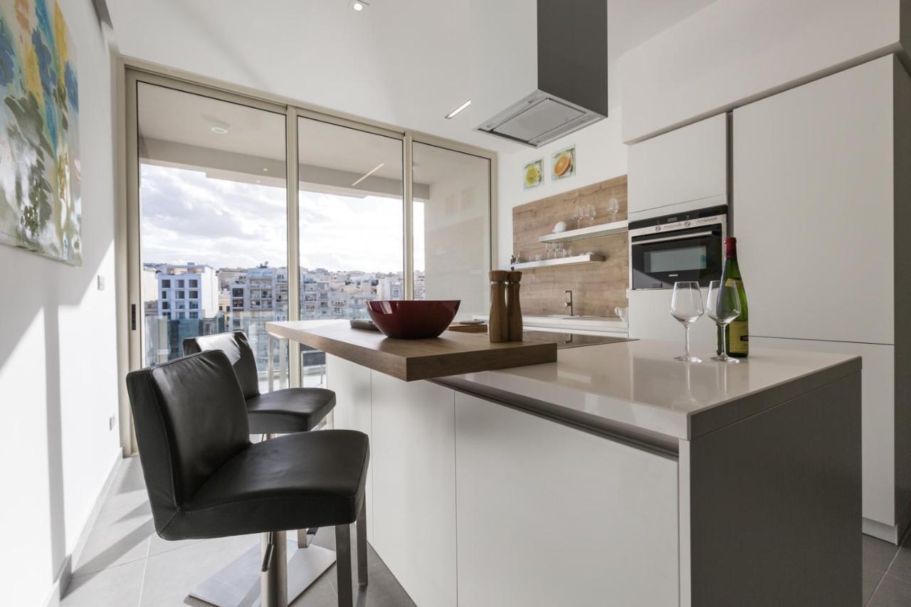 דירות Saint Julian's Splendid Seaside Retreat On Spinola Bay מראה חיצוני תמונה