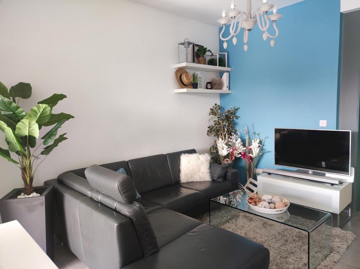 דירות Saint Julian's Splendid Seaside Retreat On Spinola Bay מראה חיצוני תמונה